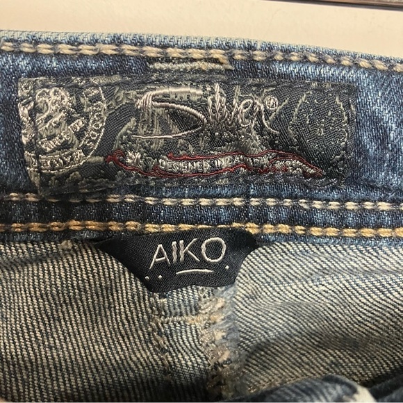 Silver Jeans Aiko Baby Bootcut Jeans Size 26 - Picture 4 of 10